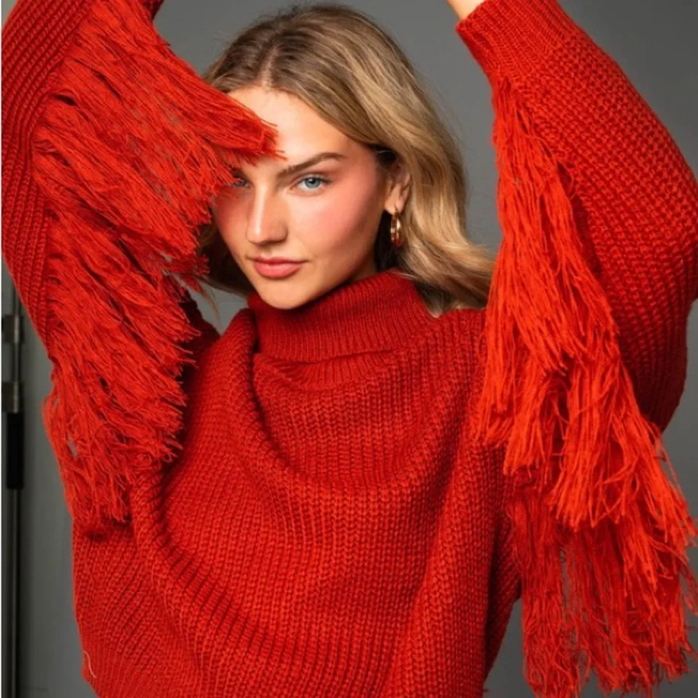 *24 HOUR SALE* All The Rage Rust Fringe Sleeve Sweater - Picture 7 of 13